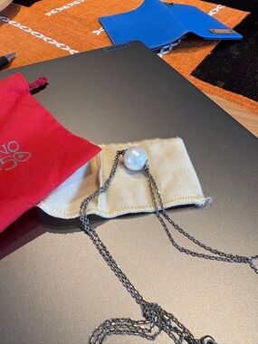 Uno De 50 Delicate Silver Chain "Cuarto Mangante" Pearl Long Tassel Necklace